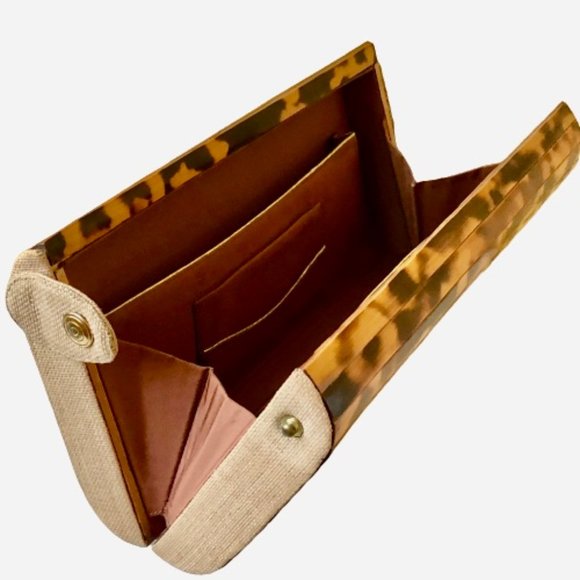 Vintage 60's Lucite Acrylic Clutch Purse Hard Shell Hinged Side Snap Closure - Picture 11 of 16